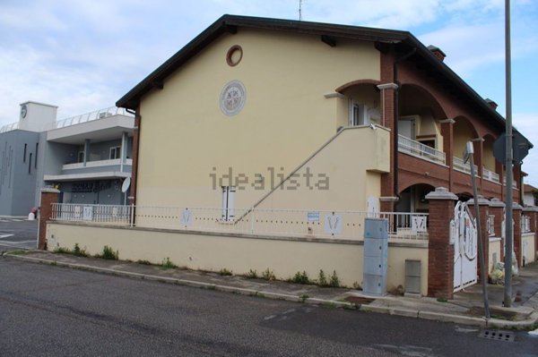 casa indipendente in vendita a Comacchio in zona Lido di Pomposa