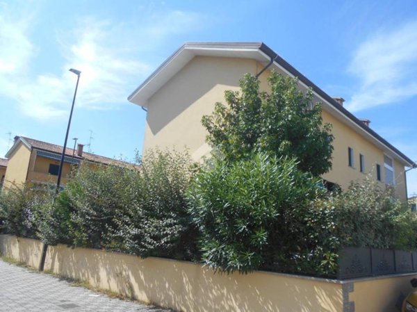 casa indipendente in vendita a Comacchio in zona Porto Garibaldi