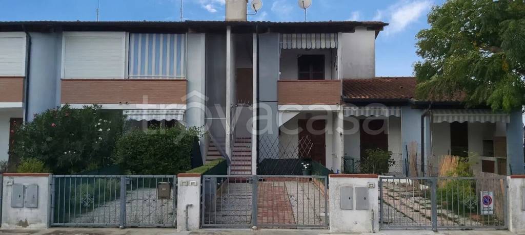 appartamento in vendita a Comacchio in zona Lido di Volano