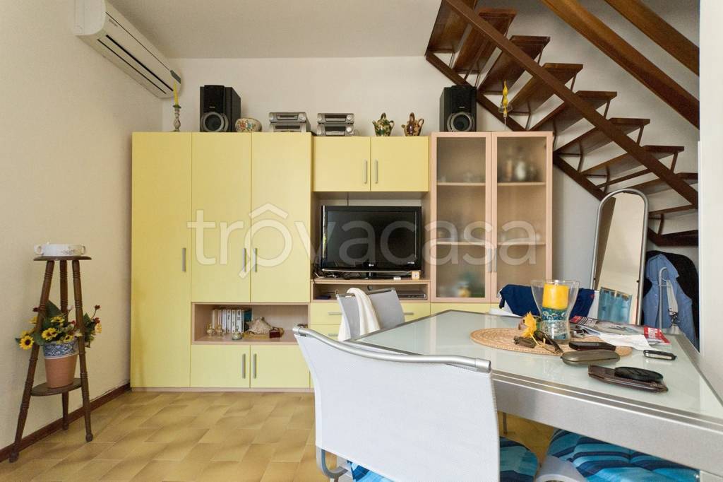 casa indipendente in vendita a Comacchio in zona San Giuseppe