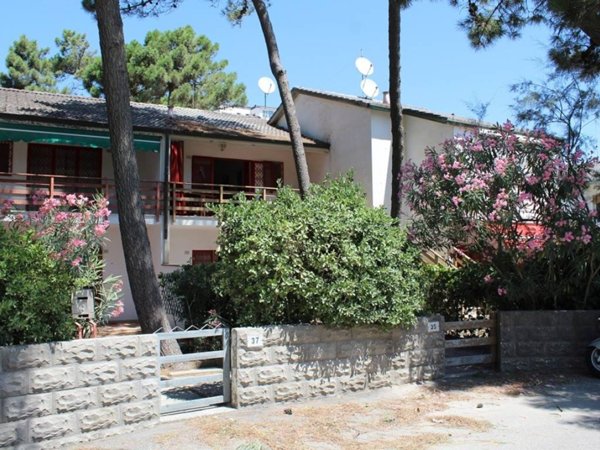 casa indipendente in vendita a Comacchio in zona Lido degli Estensi