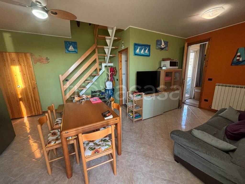 appartamento in vendita a Comacchio in zona Lido degli Estensi