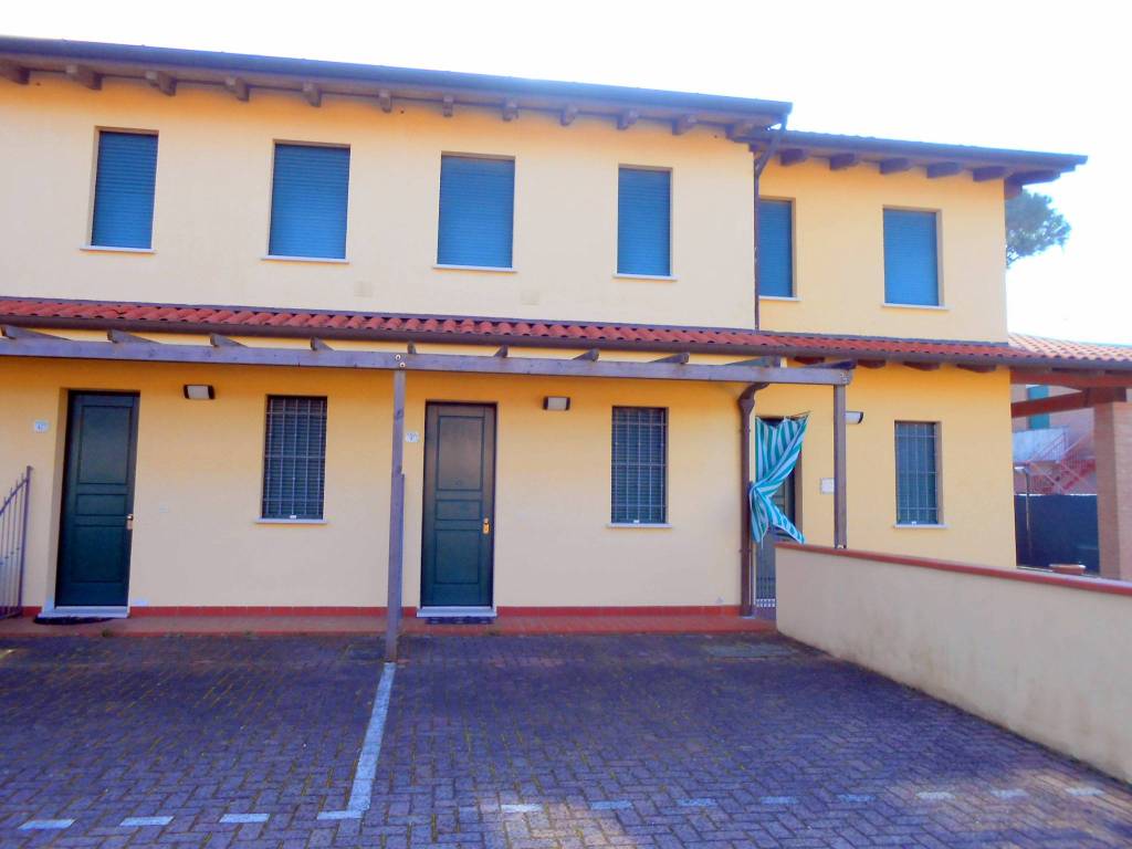 casa indipendente in vendita a Comacchio in zona Lido delle Nazioni