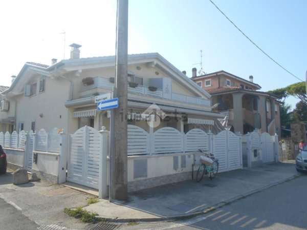 appartamento in vendita a Comacchio in zona Porto Garibaldi