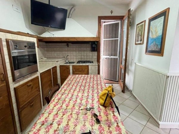 casa indipendente in vendita a Comacchio in zona Lido degli Estensi