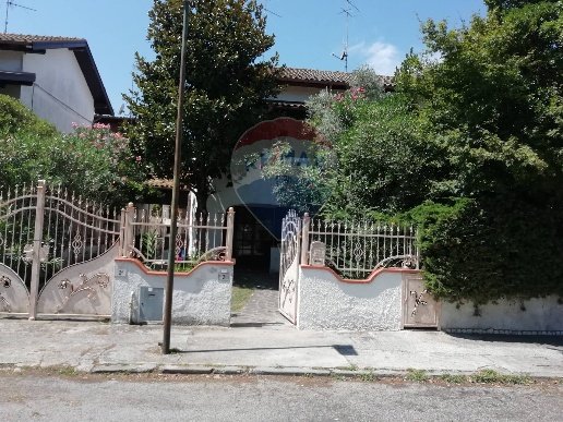 casa indipendente in vendita a Comacchio in zona Lido delle Nazioni