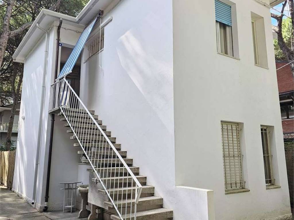 casa indipendente in vendita a Comacchio in zona Lido degli Estensi