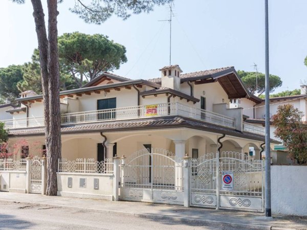 casa indipendente in vendita a Comacchio in zona Lido di Spina