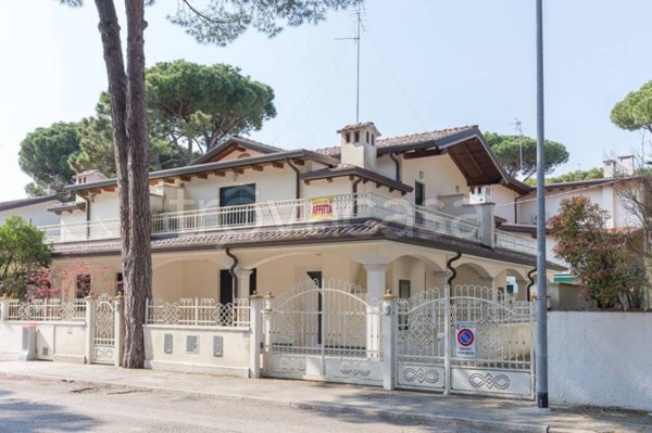 casa indipendente in vendita a Comacchio in zona Lido di Spina