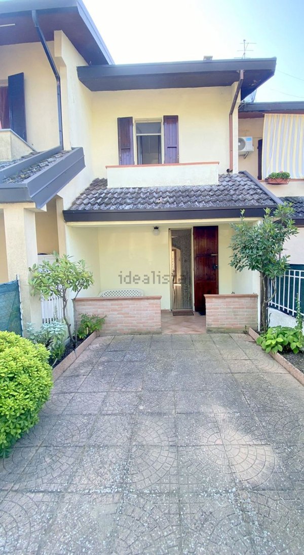 casa indipendente in vendita a Comacchio in zona Lido degli Scacchi