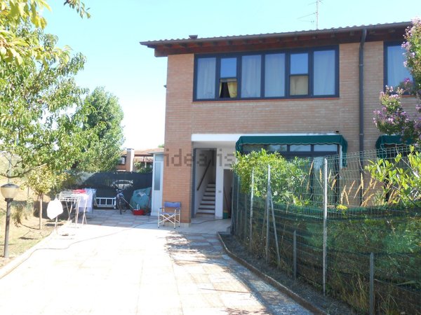 casa indipendente in vendita a Comacchio in zona Lido delle Nazioni