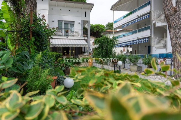 casa indipendente in vendita a Comacchio in zona Lido degli Estensi