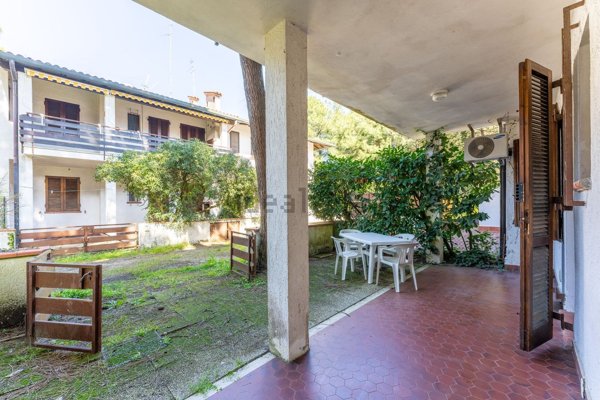 casa indipendente in vendita a Comacchio in zona Lido di Spina