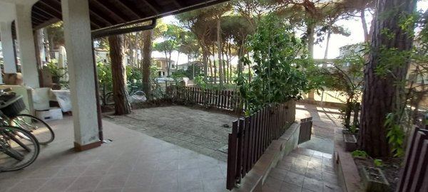 casa indipendente in vendita a Comacchio in zona Lido di Spina