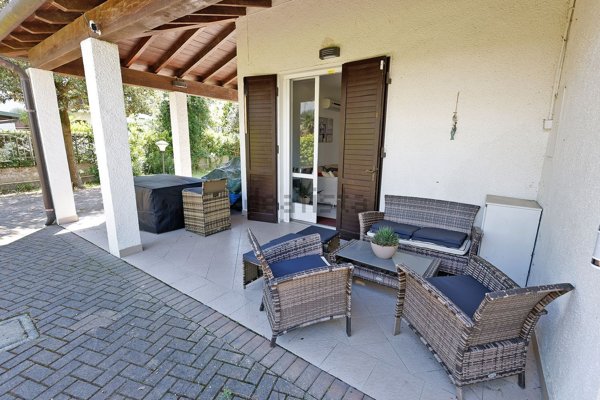 casa indipendente in vendita a Comacchio in zona Lido di Spina