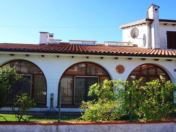 casa indipendente in vendita a Comacchio in zona Lido delle Nazioni