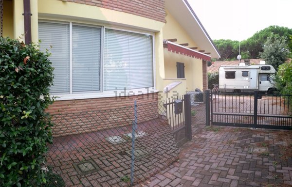 appartamento in vendita a Comacchio in zona Lido delle Nazioni