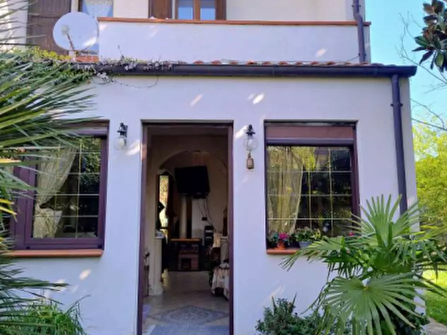 casa indipendente in vendita a Comacchio in zona Lido degli Scacchi