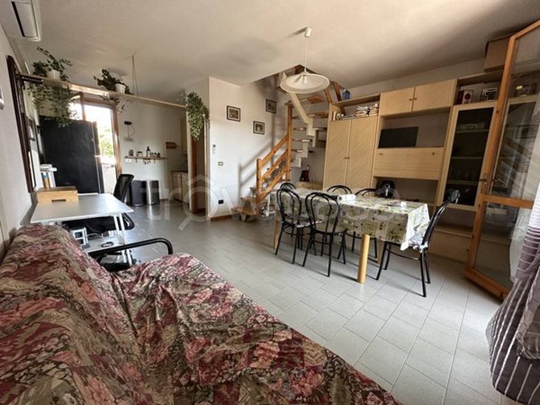 appartamento in vendita a Comacchio in zona Lido degli Scacchi