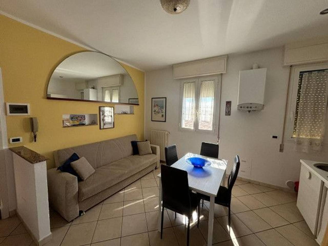 appartamento in vendita a Comacchio in zona Porto Garibaldi