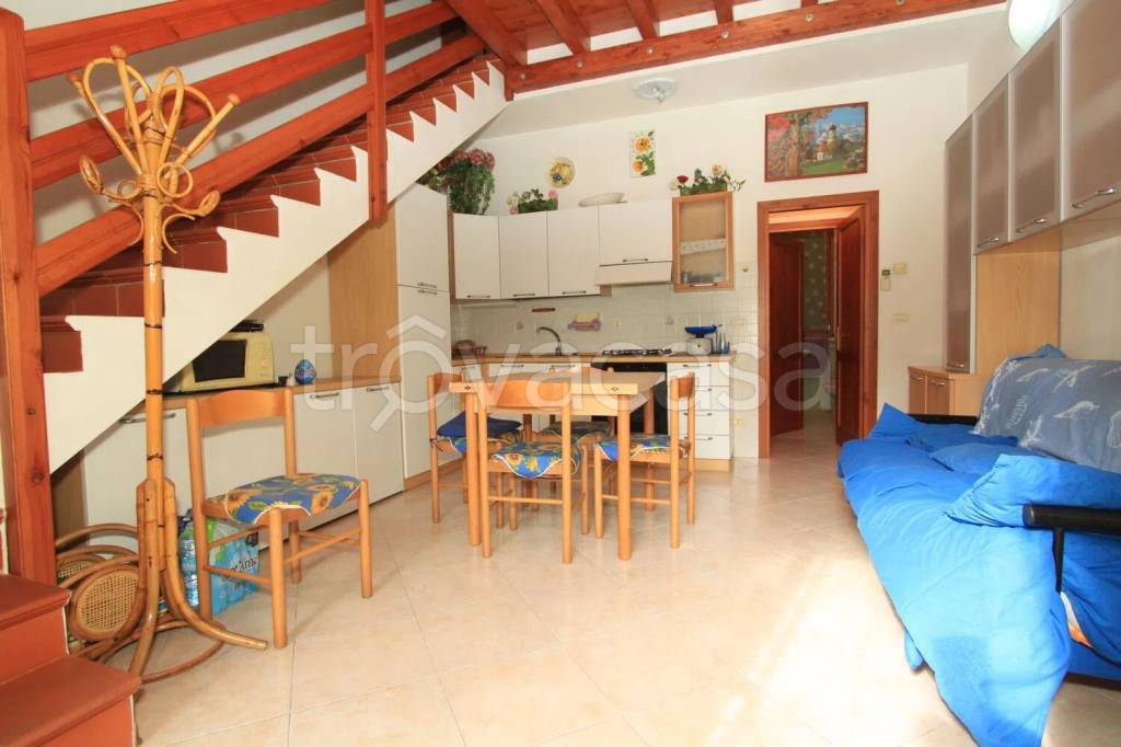 casa indipendente in vendita a Comacchio in zona Lido di Pomposa