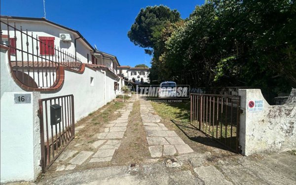 appartamento in vendita a Comacchio in zona Lido degli Scacchi