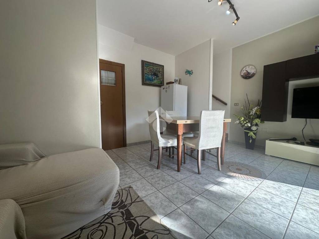 casa indipendente in vendita a Comacchio in zona Lido degli Estensi