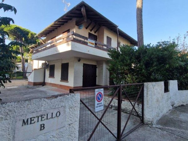 casa indipendente in vendita a Comacchio in zona Lido degli Estensi