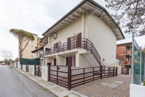 casa indipendente in vendita a Comacchio in zona Lido degli Estensi