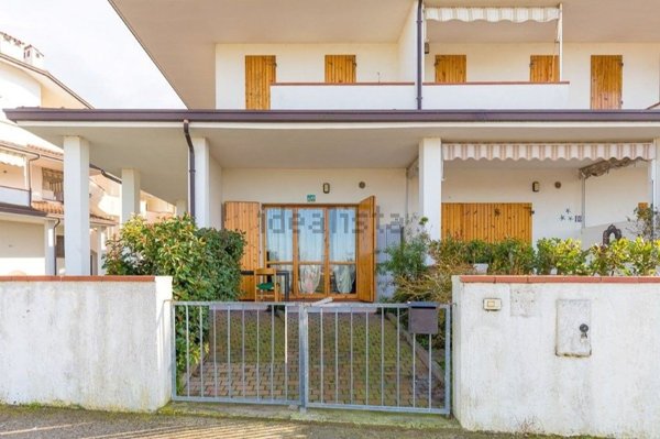 appartamento in vendita a Comacchio in zona Lido degli Estensi