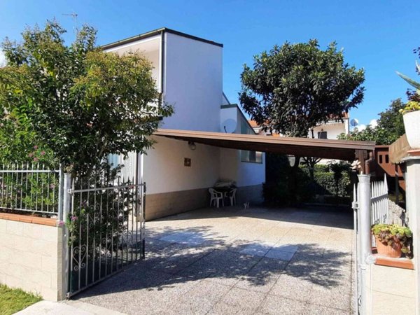 casa indipendente in vendita a Comacchio in zona San Giuseppe