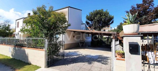 casa indipendente in vendita a Comacchio in zona San Giuseppe