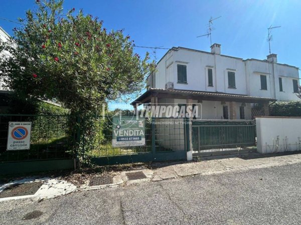 casa indipendente in vendita a Comacchio in zona Porto Garibaldi