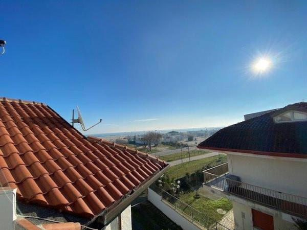 casa indipendente in vendita a Comacchio in zona Lido degli Estensi