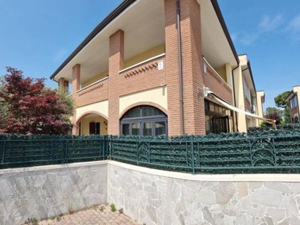 casa indipendente in vendita a Comacchio in zona Lido degli Scacchi