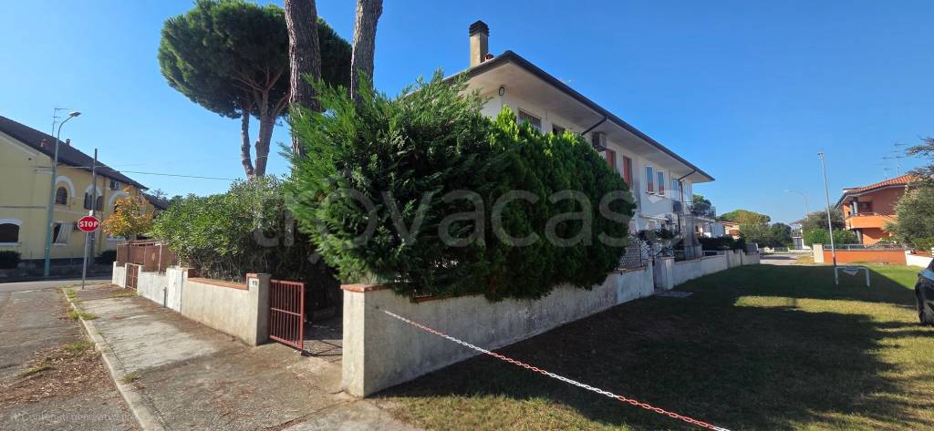 appartamento in vendita a Comacchio in zona Lido di Volano