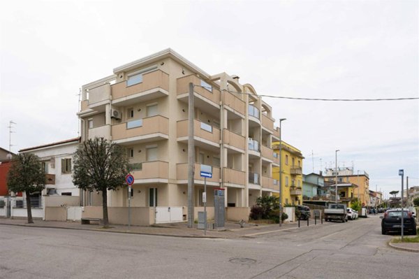 appartamento in vendita a Comacchio in zona Porto Garibaldi