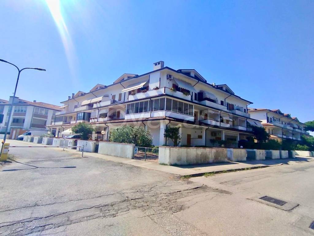 appartamento in vendita a Comacchio in zona Lido degli Estensi