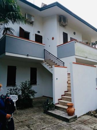 casa indipendente in vendita a Comacchio in zona Lido degli Estensi