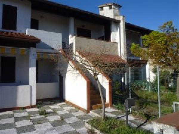 casa indipendente in vendita a Comacchio in zona Lido degli Estensi