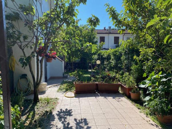 casa indipendente in vendita a Comacchio in zona Lido degli Estensi