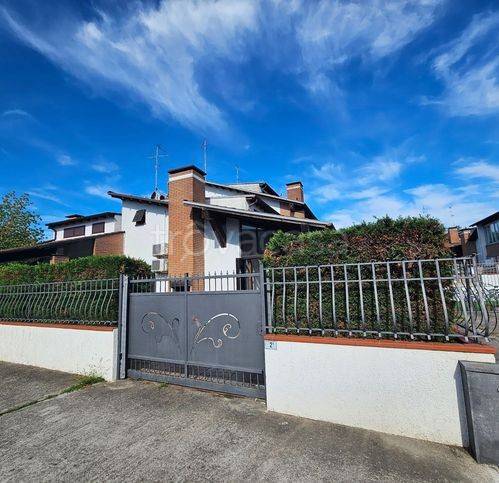 casa indipendente in vendita a Comacchio in zona Lido delle Nazioni