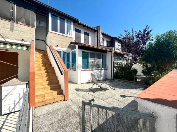 appartamento in vendita a Comacchio in zona Lido degli Estensi