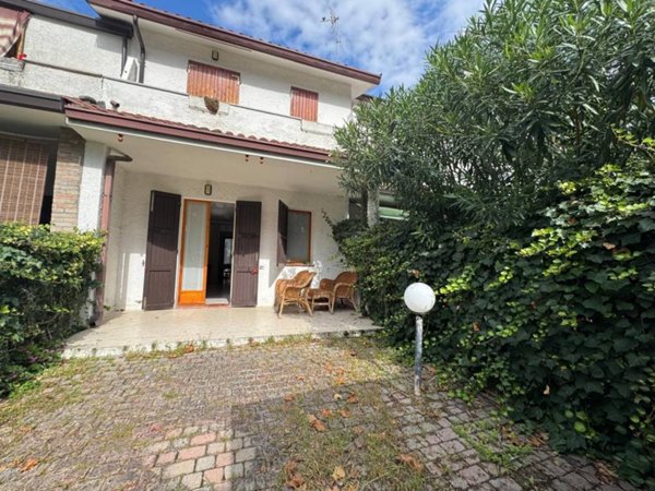 casa indipendente in vendita a Comacchio in zona Lido delle Nazioni