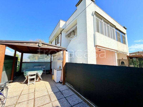 casa indipendente in vendita a Comacchio in zona Lido delle Nazioni