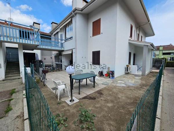 appartamento in vendita a Comacchio in zona Porto Garibaldi