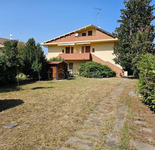 casa indipendente in vendita a Comacchio in zona San Giuseppe