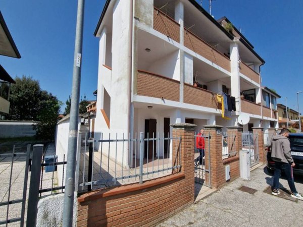 casa indipendente in vendita a Comacchio in zona San Giuseppe