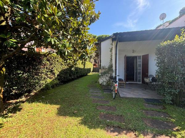 casa indipendente in vendita a Comacchio in zona Lido di Spina