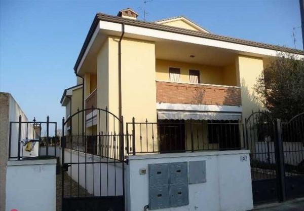 casa indipendente in vendita a Comacchio in zona Lido degli Estensi